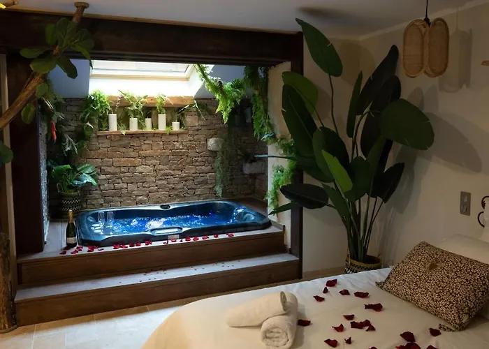 Hébergement insolite avec jacuzzi privatif Millau