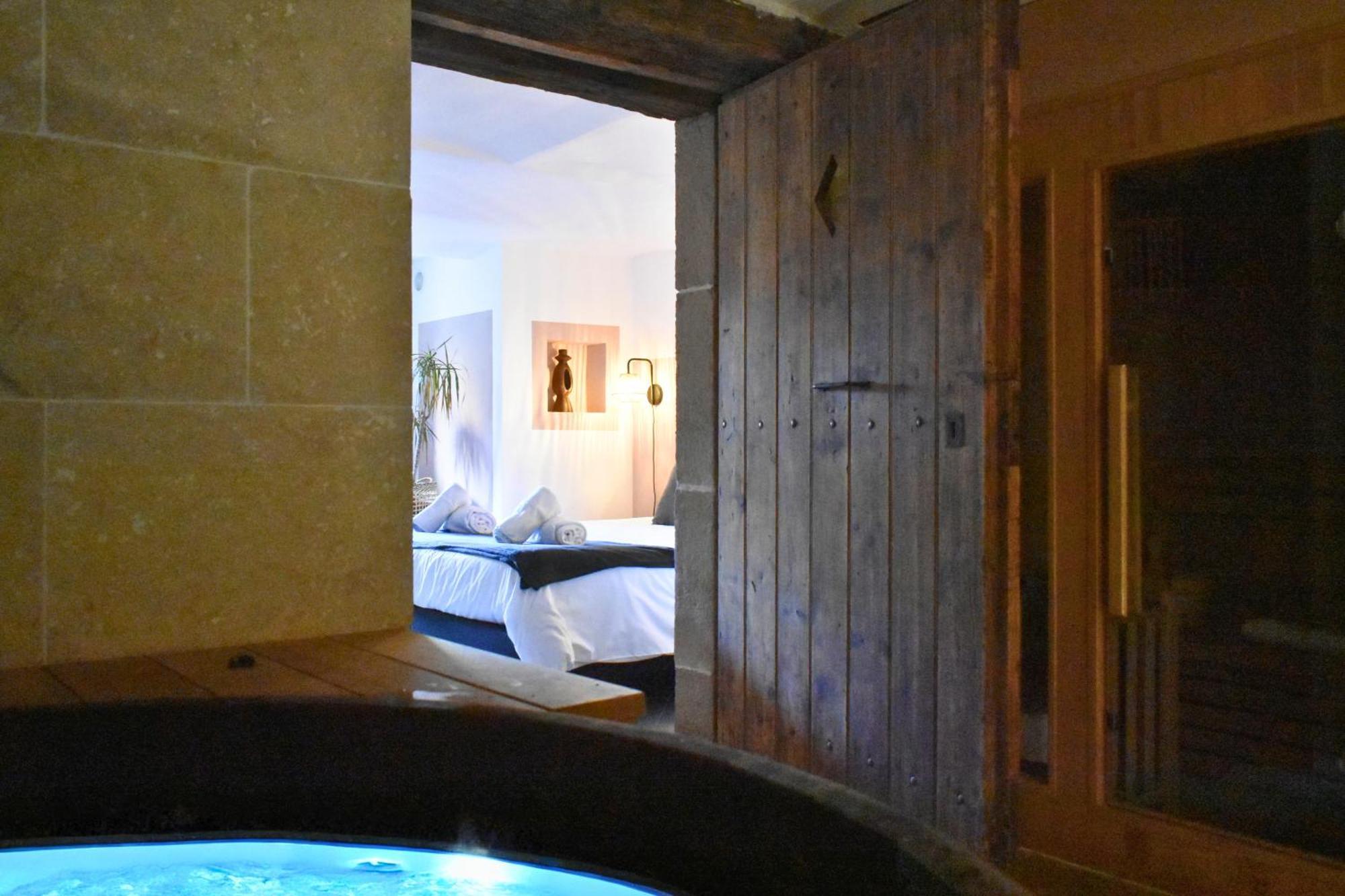 Insolite Avec Jacuzzi Privatif Millau