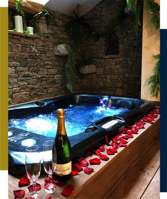 Insolite Avec Jacuzzi Privatif Apartamento Millau