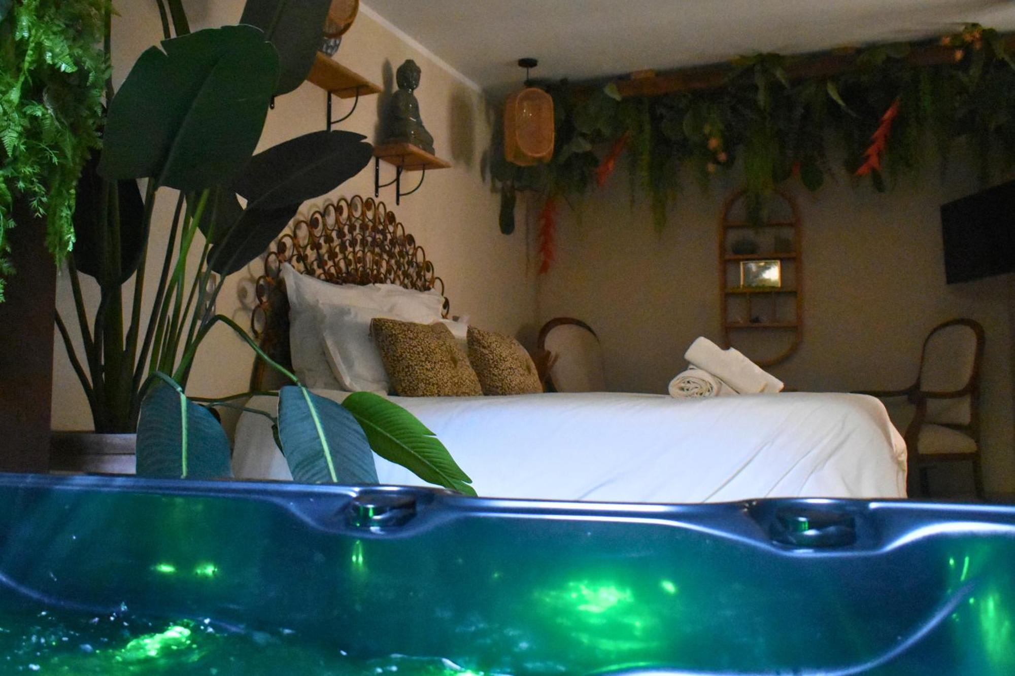 Insolite Avec Jacuzzi Privatif *