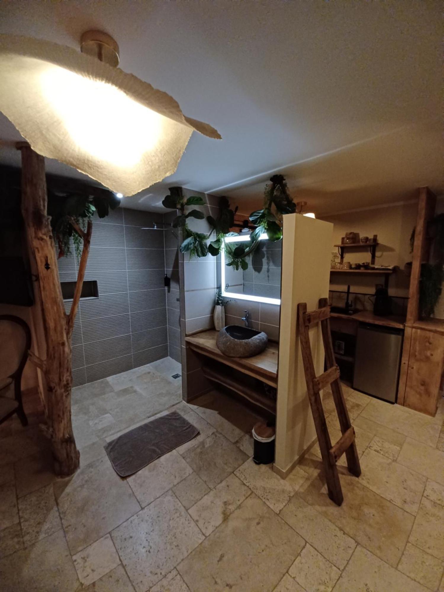Insolite Avec Jacuzzi Privatif Apartamento *